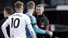 Ole Gunnar Solskjaer, dočasný trenér fotbalistů Manchesteru United, slaví s... Ole Gunnar Solskjaer, dočasný trenér fotbalistů Manchesteru United, slaví s...