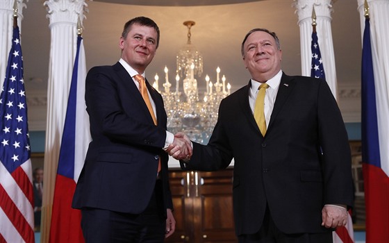 Tomá Petíek s americkým ministrem zahranií Mikem Pompeem.