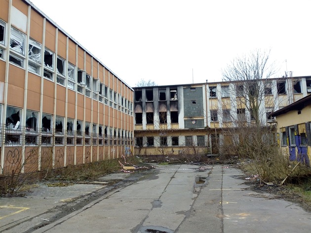 Tato ruina patří dle katastru nemovitostí firmě Wh Estate s.r.o. leží v Jeseniově ulici na Žižkově poblíž proskribované Kliniky. Rejdiště kriminálních živlů, budova je nezabezpečena.
