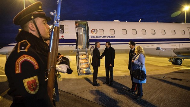 f NATO Jens Stoltenberg (vlevo) po pletu na Slovensko na summit prezident B9
