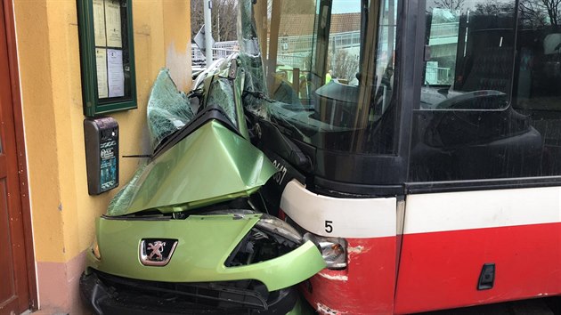 Nehoda autobusu v praskm Branku. (22. 2. 2019)