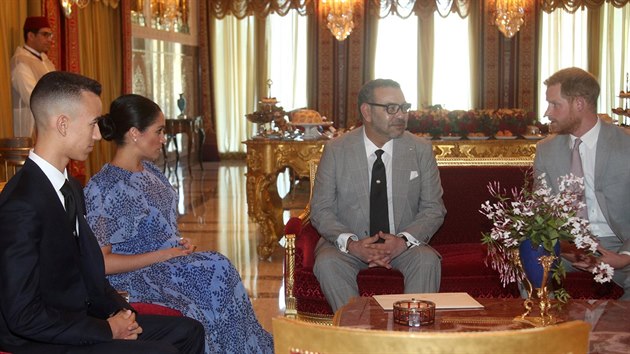 Marock korunn princ Mulaj Hassan, vvodkyn Meghan, marock krl Muhammad VI. a britsk princ Harry (Rabat, 25. nora 2019)