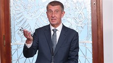 Andrej Babiš během tiskové konference na Úřadu vlády týkající se operátorů,... Andrej Babiš během tiskové konference na Úřadu vlády týkající se operátorů,...