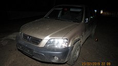 Auto bez značek a pojištění, které podle policie řídil v sobotu šofér s... Auto bez značek a pojištění, které podle policie řídil v sobotu šofér s...