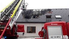 Zásah hasičů u požáru azylového domu v Dalově u Šternberka. (21. února 2019)) Zásah hasičů u požáru azylového domu v Dalově u Šternberka. (21. února 2019))
