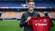 Bořek Dočkal je zase sparťanem, s klubem podepsal kontrakt do léta 2022 a poté... Bořek Dočkal je zase sparťanem, s klubem podepsal kontrakt do léta 2022 a poté...