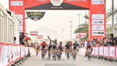 Elia Viviani vítězí v páté etapě závodu Kolem SAE. Elia Viviani vítězí v páté etapě závodu Kolem SAE.