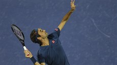 Švýcarský tenista Roger Federer v duelu s Němcem Philippem Kohlschreiberem. Švýcarský tenista Roger Federer v duelu s Němcem Philippem Kohlschreiberem.