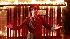 Záběr z filmu „Je mi jedno, že se zapíšeme do dějin jako barbaři“ Záběr z filmu „Je mi jedno, že se zapíšeme do dějin jako barbaři“