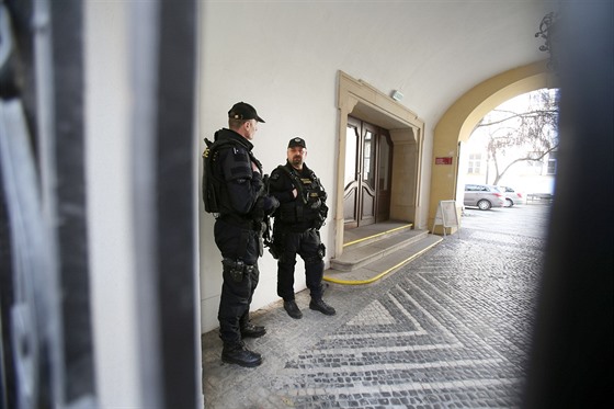 Beznová razie na radnici Brna-sted.