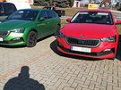 Všimněte si rozdílů v provedení dvou testovacích vozů Škoda SCALA. Přední světlomety, páté dveře... Rozdíly jsou i proti fotkám stejného modelu, parkujícího v noční Praze (v rubrice Auto). Všimněte si rozdílů v provedení dvou testovacích vozů Škoda SCALA. Přední světlomety, páté dveře... Rozdíly jsou i proti fotkám stejného modelu, parkujícího v noční Praze (v rubrice Auto).