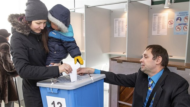 Volby v Estonsku vyhrla opozin liberln Reformn strana (RE) bval europoslankyn Kaji Kallasov (3. bezna 2019)