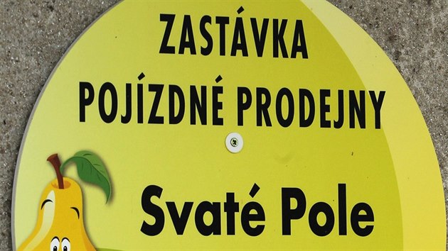 Pojzdn prodejna slou na Horaovicku pedevm starm lidem. Ti by bez n mli ivot podstatn sloitj. (26. 2. 2019)