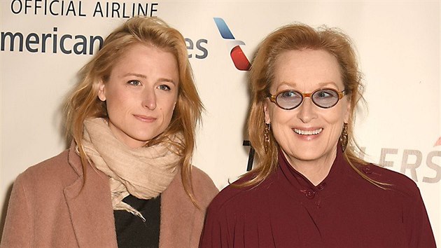 Mamie Gummerov a Meryl Streepov (New York, 20. listopadu 2015)