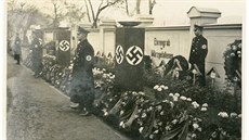 Fotografie pietního aktu v Kadani v reii nacist z roku 1939