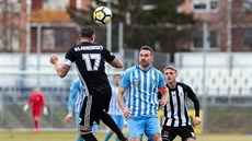 Souboj mezi Prostějovem a Českými Budějovicemi v druhé nejvyšší lize. Souboj mezi Prostějovem a Českými Budějovicemi v druhé nejvyšší lize.