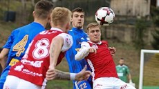 Pardubice sehrály své první utkání fotbalového jara ve Varnsdorfu. Šancí bylo v... Pardubice sehrály své první utkání fotbalového jara ve Varnsdorfu. Šancí bylo v...