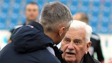 Jiřímu Dunajovi bylo 80 let loni v prosinci, ale vedení Vítkovic mu přálo tento... Jiřímu Dunajovi bylo 80 let loni v prosinci, ale vedení Vítkovic mu přálo tento...
