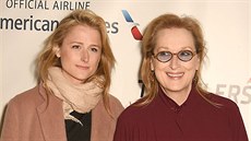 Mamie Gummerová a Meryl Streepová (New York, 20. listopadu 2015)
