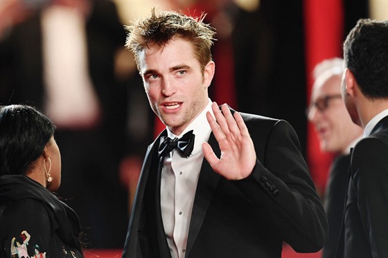 CANNES, FRANCE - MAY 25:  Robert Pattinson attends the \"Good Time\" screening during the 70th annual Cannes Film Festival at Palais des Festivals on May 25, 2017 in Cannes, France.  (Photo by Matthias Nareyek/Getty Images)