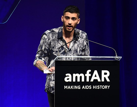 speaks onstage during the 7th Annual amfAR Inspiration Gala at Skylight at Moynihan Station on June 9, 2016 in New York City.