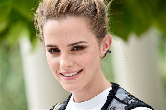 PARIS, FRANCE - JUNE 22:  Emma Watson attends \"The Circle\" Paris Photocall at Hotel Le Bristol on June 22, 2017 in Paris, France.  (Photo by Pascal Le Segretain/Getty Images)