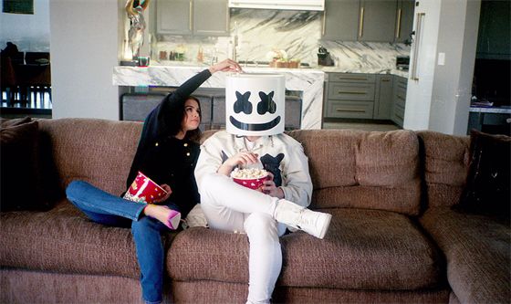 Hit roku? Selena se spojila s producentem Marshmello, který má formu!