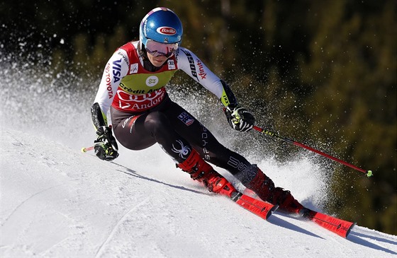 Mikaela Shiffrinová v obím slalomu v Soldeu.
