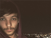 Louis Tomlinson zaívá nejt잚í dny v ivot!