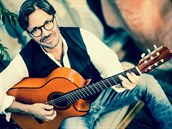 Americký jazzový kytarista a držitel ceny Grammy Al Di Meola. Americký jazzový kytarista a držitel ceny Grammy Al Di Meola.