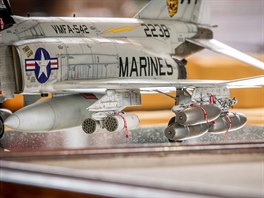 Po zuby ozbrojený F-4B Phantom II námoní pchoty