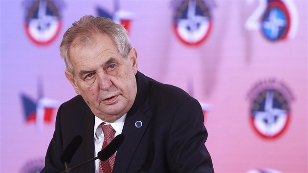 Prezident Miloš Zeman hovoří na konferenci k 20 letům Česka v NATO. (12. března 2019)