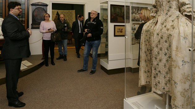 Oblastn muzeum a galerie v Most pedstavilo zrekonstruovan perky baronky Ulriky von Levetzow, kter pat mezi 10 nejcennjch klenotnickch prac v cel esk republice.