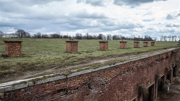 Severní hradby v okolí Bastionu IV v Josefově čeká tříletá oprava (14. 3. 2019).