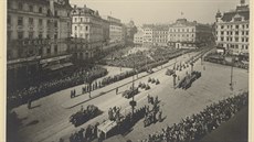 Pi návtv Adolfa Hitlera v Brn 17. bezna 1939 se na námstí Svobody...