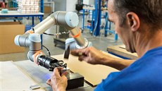 Nová šance, jak se dostat před konkurenci? Zvolte průmyslové roboty Nová šance, jak se dostat před konkurenci? Zvolte průmyslové roboty