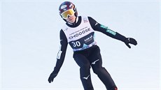 Japonský skokan na lyžích Rjoju Kobajaši vyhrál v předstihu Světový pohár. Japonský skokan na lyžích Rjoju Kobajaši vyhrál v předstihu Světový pohár.