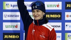 Česká rychlobruslařka Martina Sáblíková slaví výhru na tříkilometrové trati v... Česká rychlobruslařka Martina Sáblíková slaví výhru na tříkilometrové trati v...