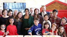 Princ Harry a vévodkyn Meghan na návtv Canada House u píleitosti oslav...