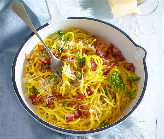 RECEPT DNE: Bleskurychlé pagety carbonara