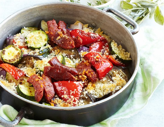 RECEPT DNE: Ratatouille s klobásou