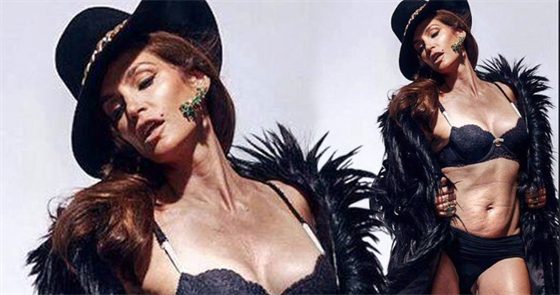 Cindy Crawford má odvahu a objevila se bez retue