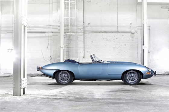 Luxusní vozy Jaguar zaparkují v dubnu na výstav v Arkádách Pankrác