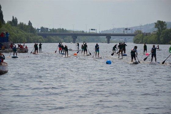 Pijte si o víkendu vyzkouet paddleboarding na Vltav!