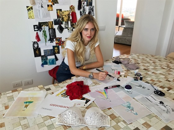 Chiara Ferragni navrhne kostýmy pro Intimissimi on Ice 2017