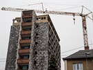 Demolice bval ubytovny u Sokolsk tdy v Ostrav rychle pokrauje. (24....