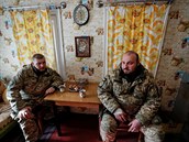 Ukrajint vojci v obci Zajceve na vchod Ukrajiny (25. nora 2019)