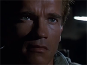 Arnold Schwarzenegger má velký problém s vtry