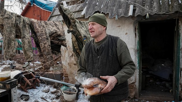 V obci Zajceve na vchod Ukrajiny zstala jen hrstka obyvatel. (25. nora 2019)