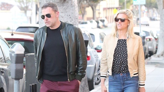 Ben Affleck a Lindsay Shookusov (24. bezna 2019, Santa Monica)